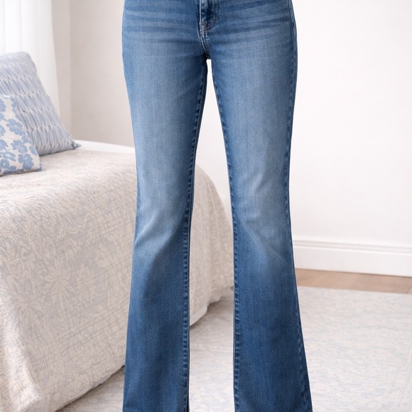 MOTHER Denim - MOTHER “The Weekender Fray” Flare Jeans – Size 30